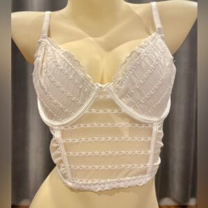 Jessica Simpson 36B bra